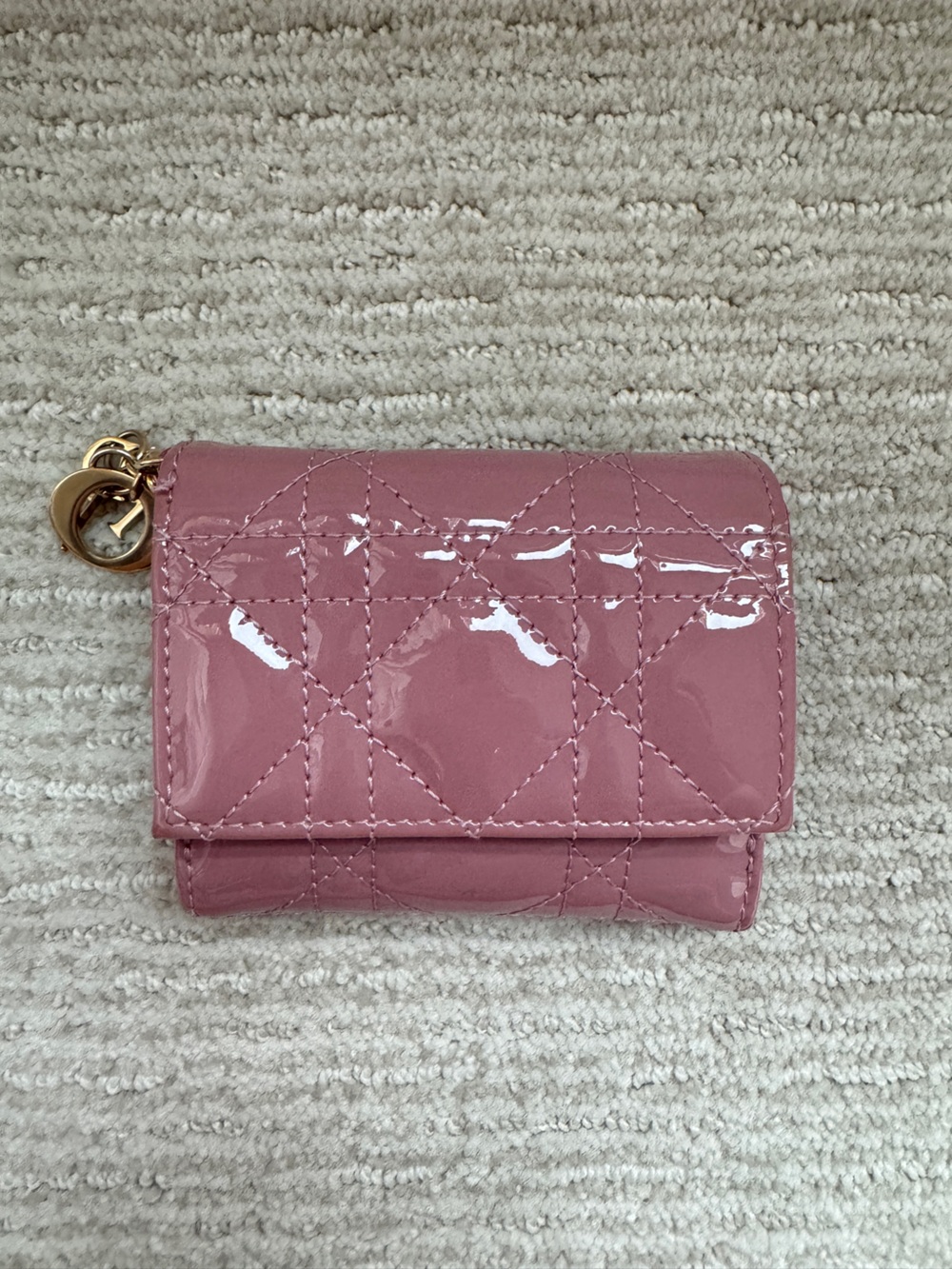 (Auth) Lady Dior Lotus Wallet Pink Patent Cannage Leather with box & dustbag